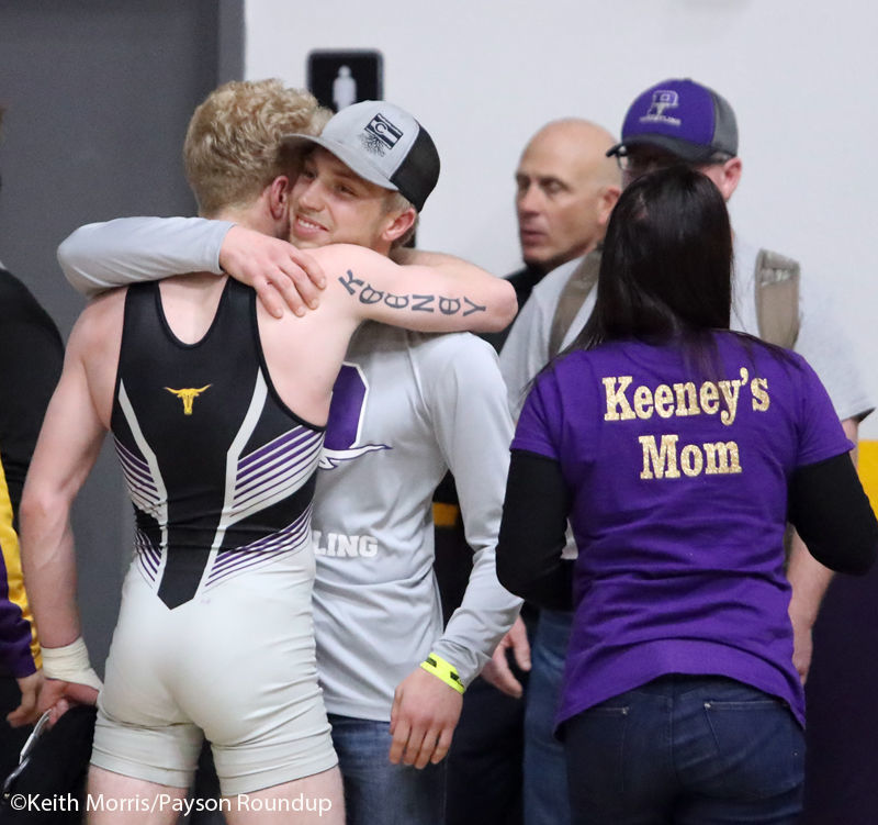 WRS Sectional Dylan Keeney Hugs Ely Keeney w800pix